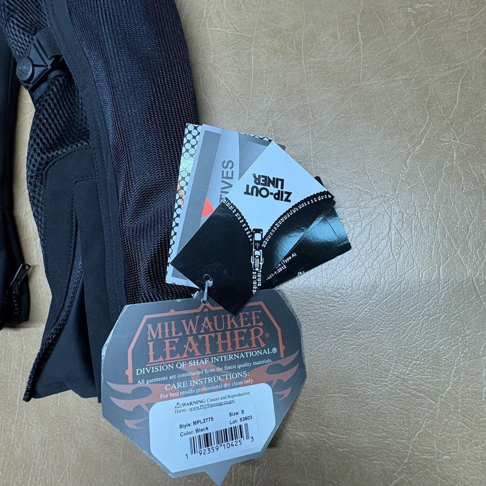 Women's Black Performance Jacket NWT - image 7